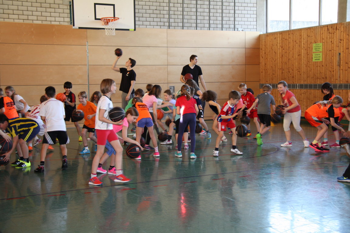 images/stories/2016-04- Basketball klein/IMG_9604 (FILEminimizer).JPG