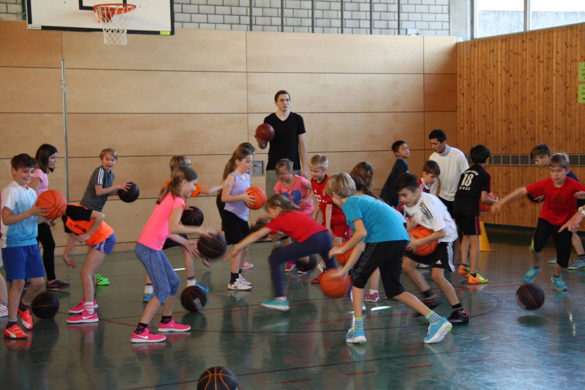 images/stories/2016-04- Basketball klein/IMG_9607 (FILEminimizer).JPG