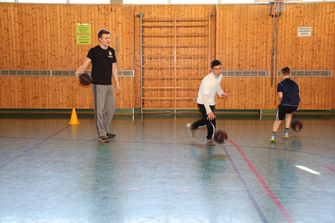 images/stories/2016-04- Basketball klein/IMG_9612 (FILEminimizer).JPG