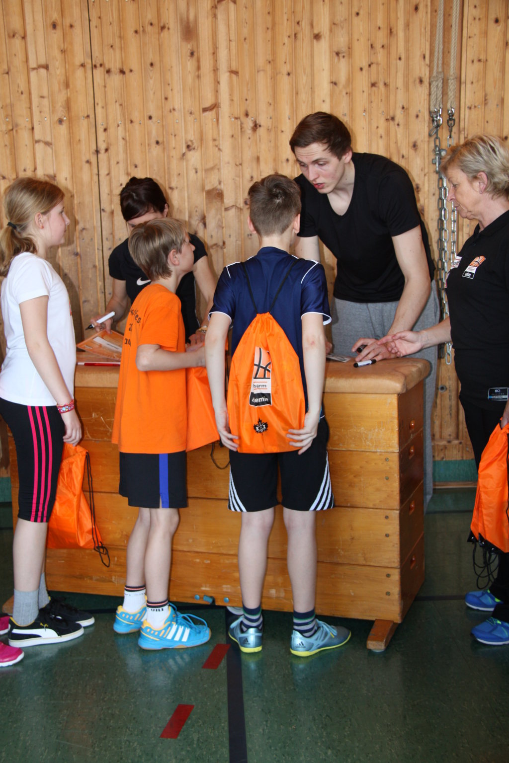 images/stories/2016-04- Basketball klein/IMG_9632 (FILEminimizer).JPG