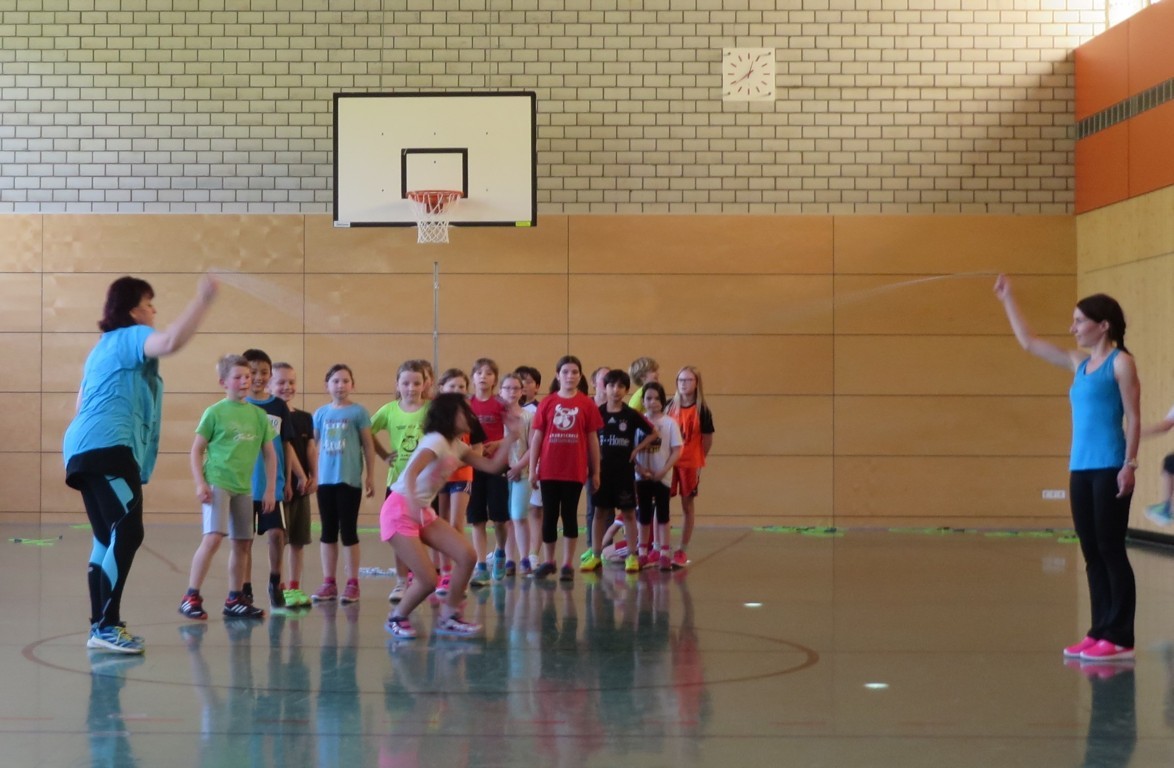 images/stories/2016-05-Skipping Hearts klein/IMG_2260 (FILEminimizer).JPG