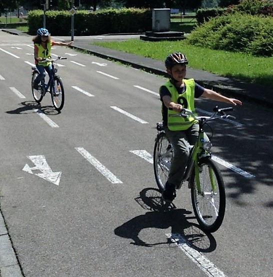 images/stories/2016-06-Fahrradausbildung klein/IMG_2435 (FILEminimizer).JPG