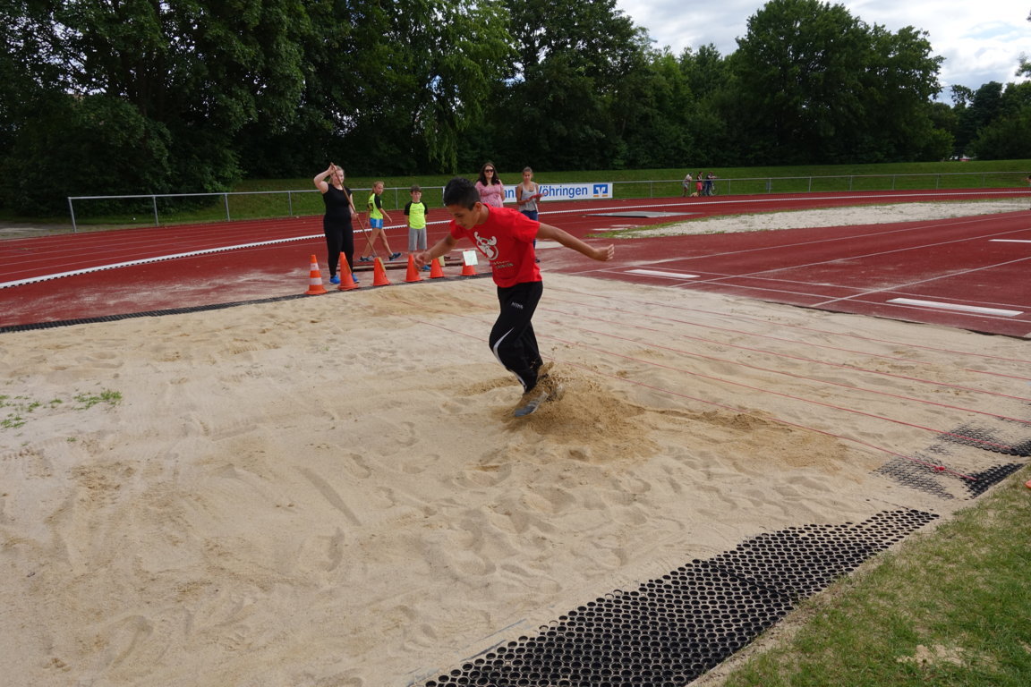 images/stories/2016-06-Leichtathletikwettkampf klein/DSC00392 (FILEminimizer).JPG